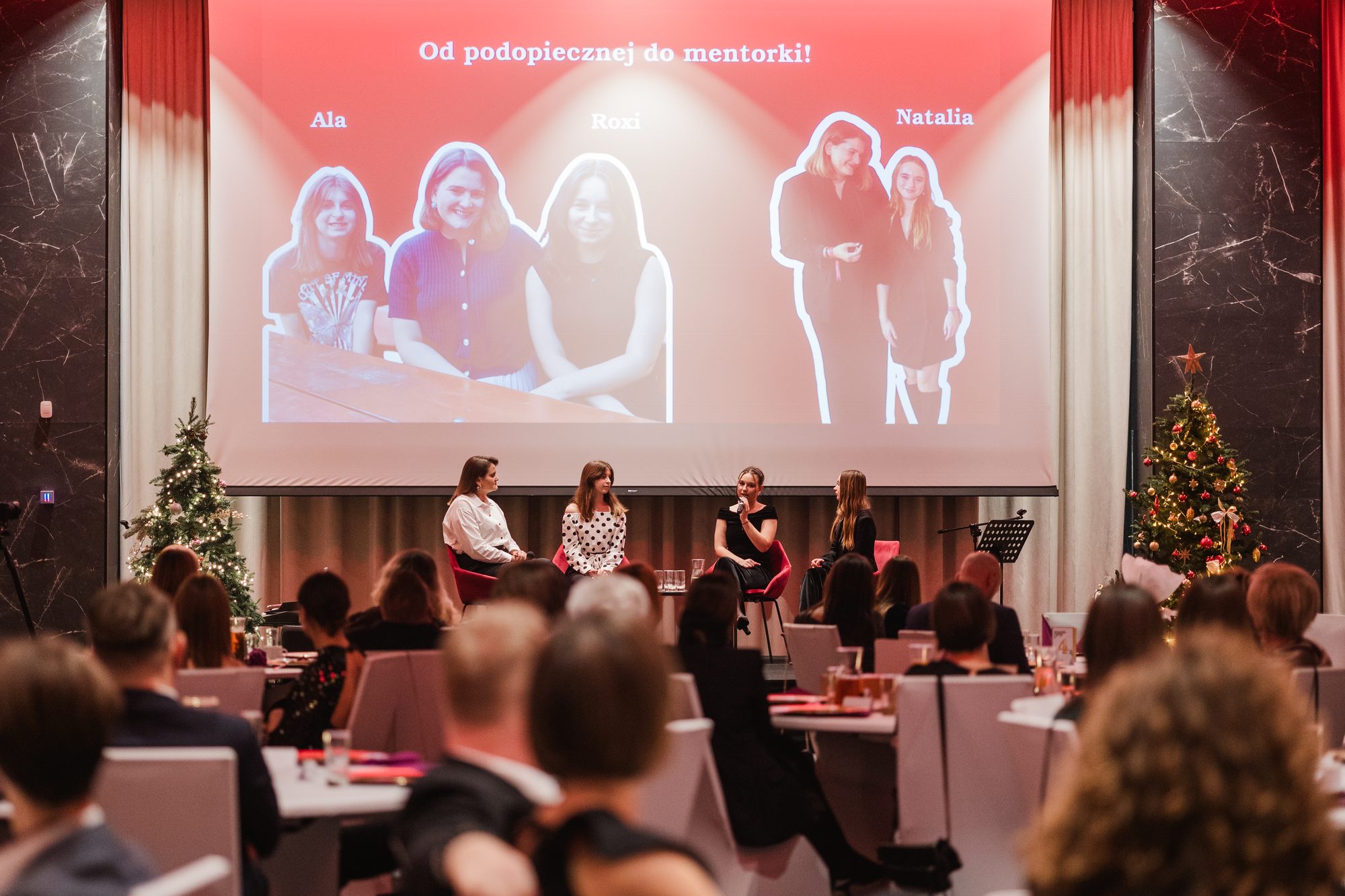Panel „Od podopiecznej do mentorki" na scenie gali